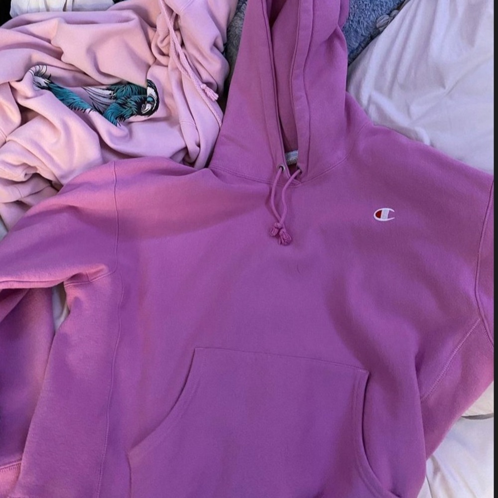 XL PINK CHAMPION HOODIE TRENDY WORN ONCE